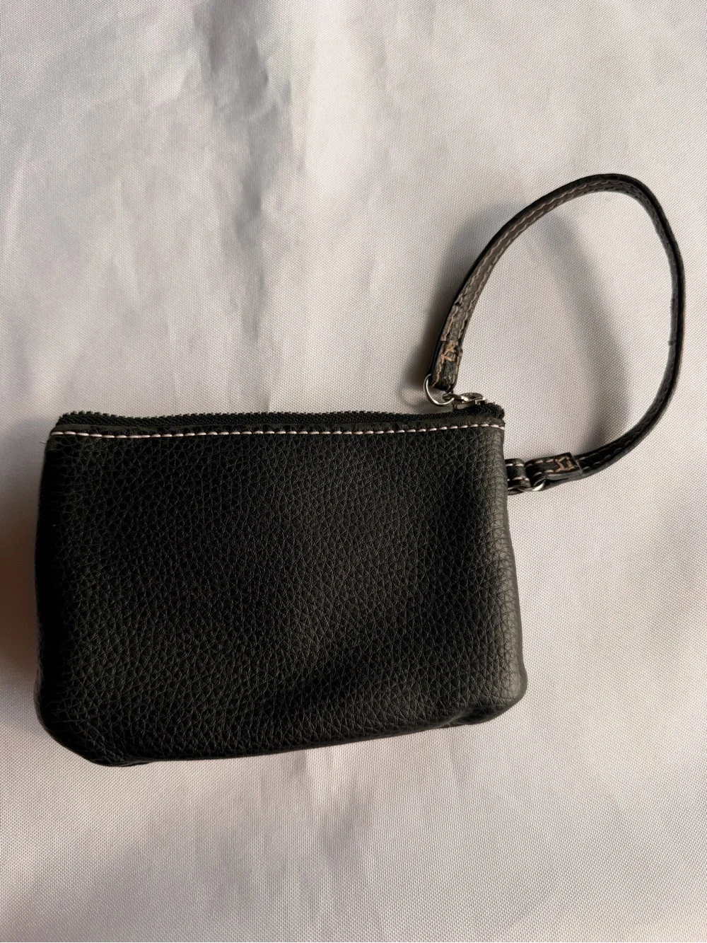 Victoria's Secret Black Pebbled Leather Wristlet Latch Closure Pocket